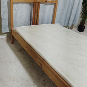 BEAUTIFUL SINGLE WOODEN BED