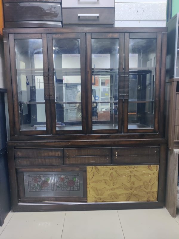 WOODEN KICHEN CABINET